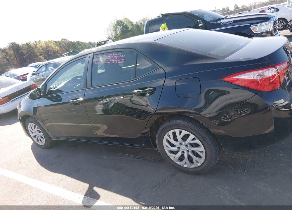 2018 TOYOTA COROLLA LE VIN: 5YFBURHE9JP803950