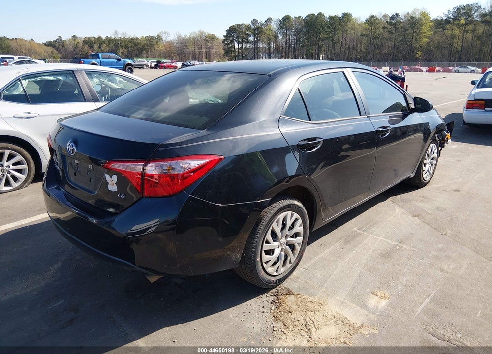 2018 TOYOTA COROLLA LE VIN: 5YFBURHE9JP803950