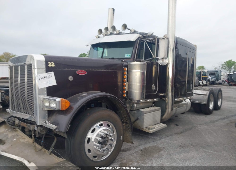 2005 PETERBILT 379 VIN: 1XP5DB9X05D832720