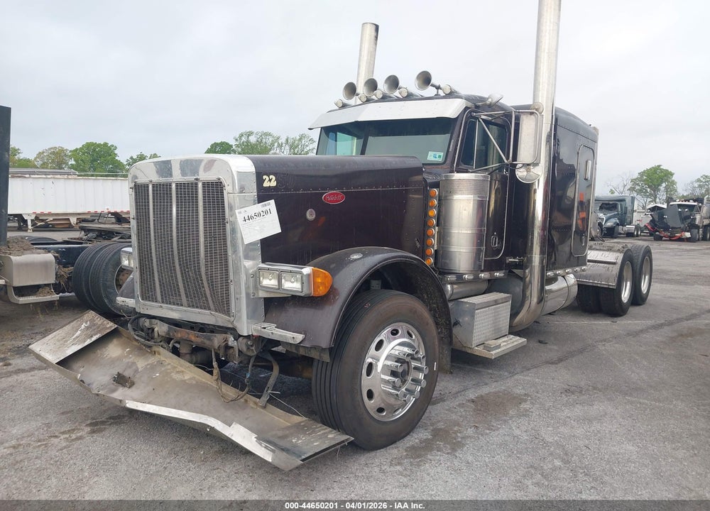2005 PETERBILT 379 VIN: 1XP5DB9X05D832720