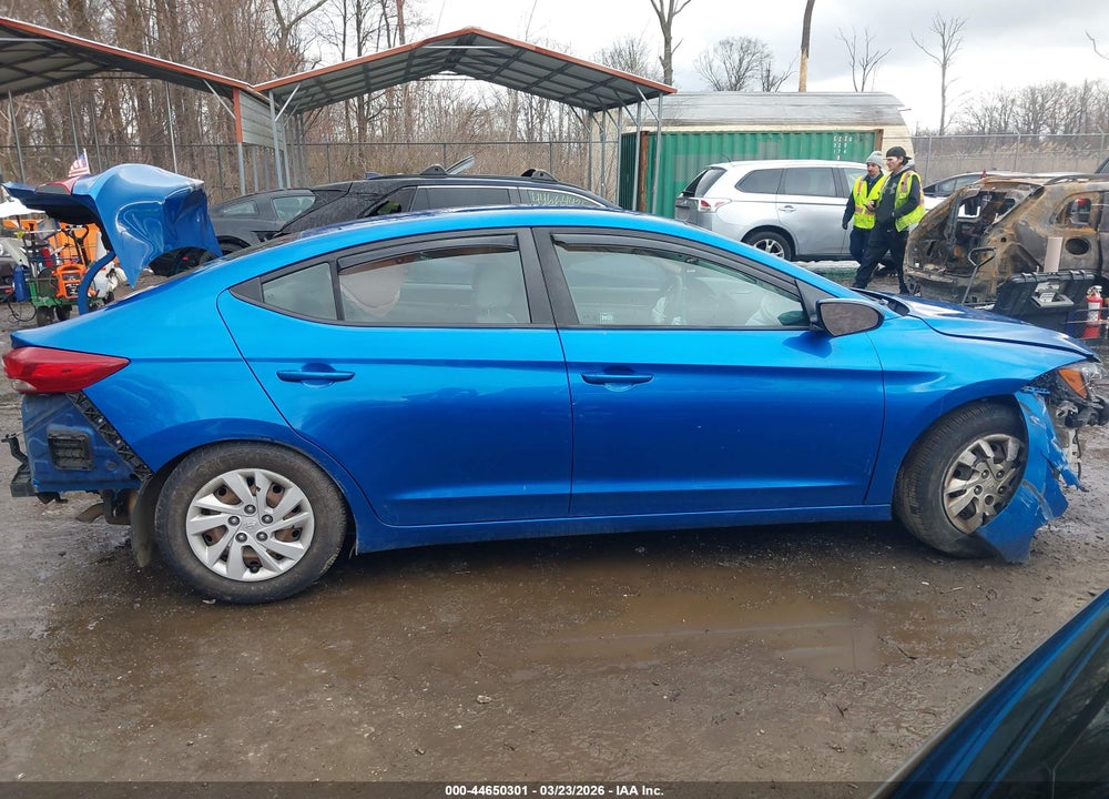 2018 HYUNDAI ELANTRA SE VIN: 5NPD74LF5JH220050