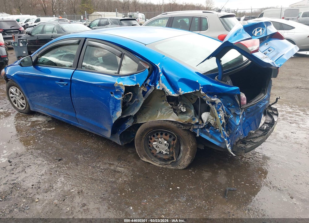 2018 HYUNDAI ELANTRA SE VIN: 5NPD74LF5JH220050