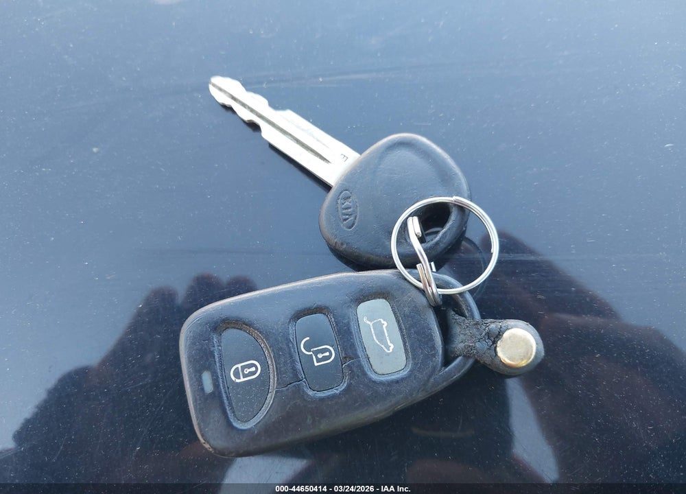 2007 KIA SORENTO LX VIN: KNDJC736X75751544