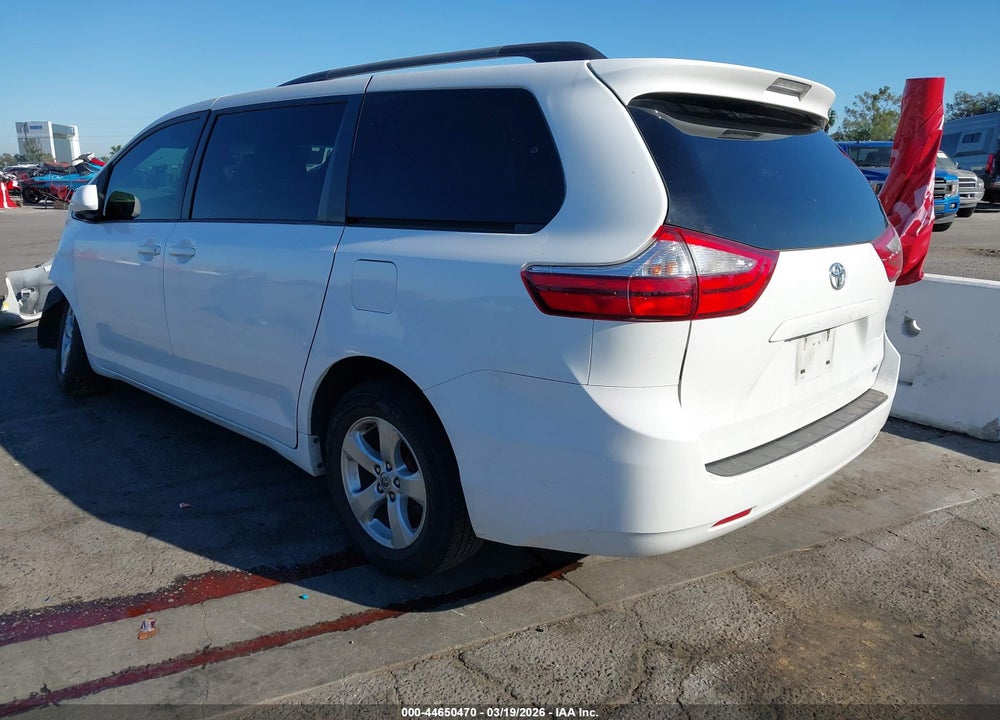 2017 TOYOTA SIENNA LE 8 PASSENGER VIN: 5TDKZ3DC9HS799855