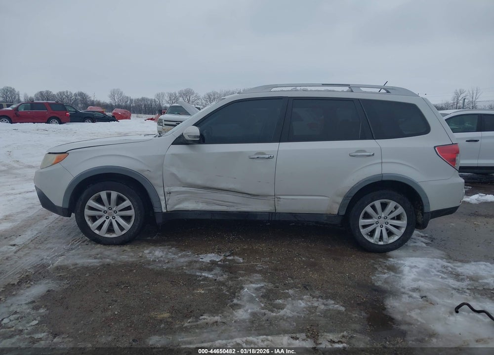 2011 SUBARU FORESTER 2.5X TOURING VIN: JF2SHBGC6BH700639