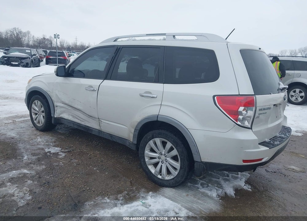 2011 SUBARU FORESTER 2.5X TOURING VIN: JF2SHBGC6BH700639