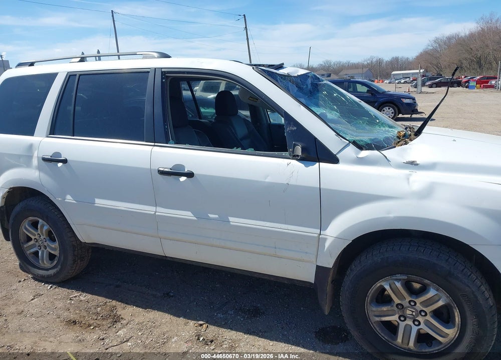 2005 HONDA PILOT EX-L VIN: 5FNYF18535B037141