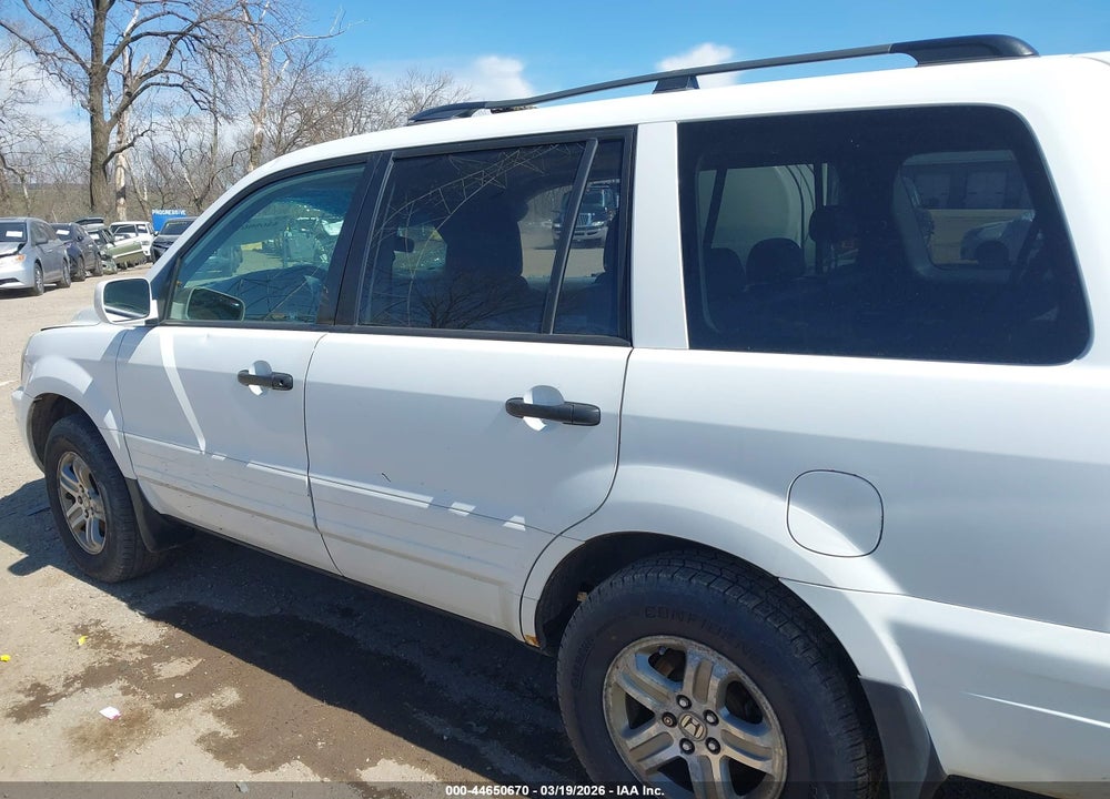 2005 HONDA PILOT EX-L VIN: 5FNYF18535B037141