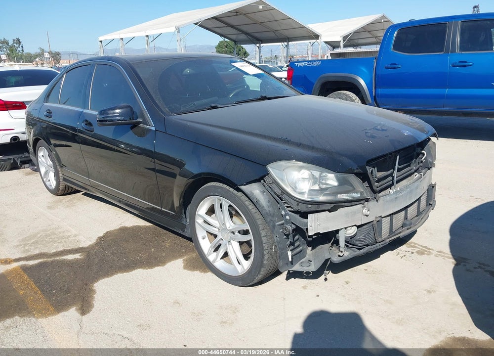 2013 MERCEDES-BENZ C 250 SPORT VIN: WDDGF4HB7DR291596