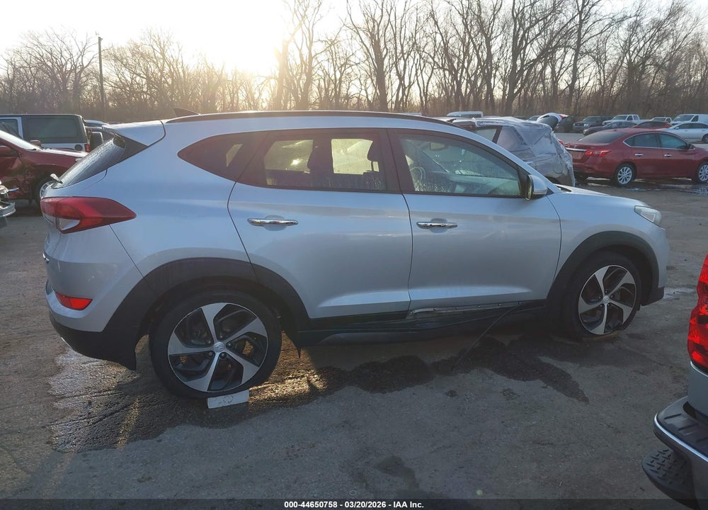 2016 HYUNDAI TUCSON LIMITED VIN: KM8J33A21GU091047
