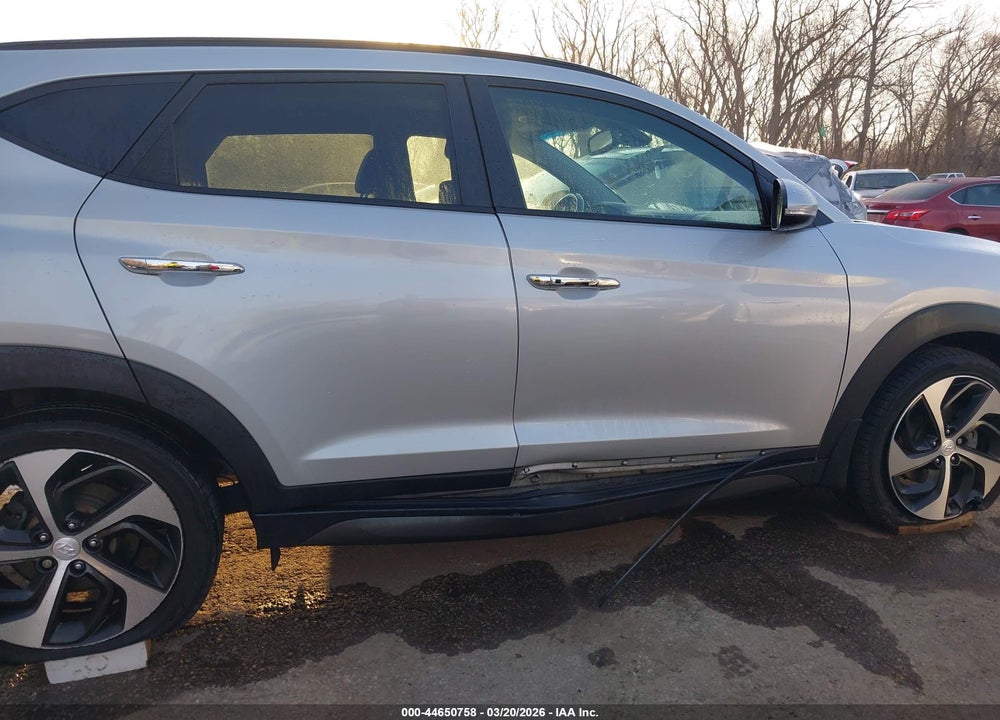 2016 HYUNDAI TUCSON LIMITED VIN: KM8J33A21GU091047