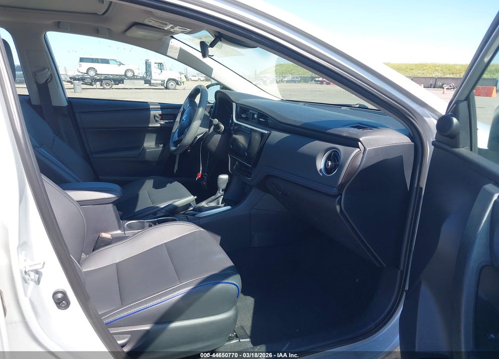 2017 TOYOTA COROLLA XSE VIN: 2T1BURHE9HC956922