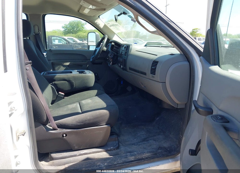 2011 CHEVROLET SILVERADO 2500HD WORK TRUCK VIN: 1GC1CVCG2BF262992
