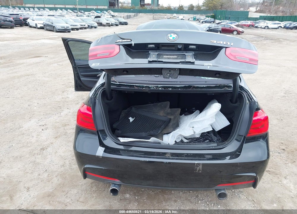 2017 BMW 340I XDRIVE VIN: WBA8B7G52HNU37081