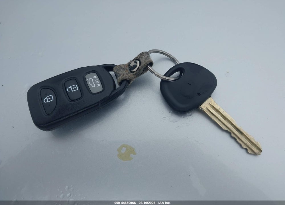 2013 HYUNDAI ELANTRA GLS/LIMITED VIN: 5NPDH4AE5DH158578