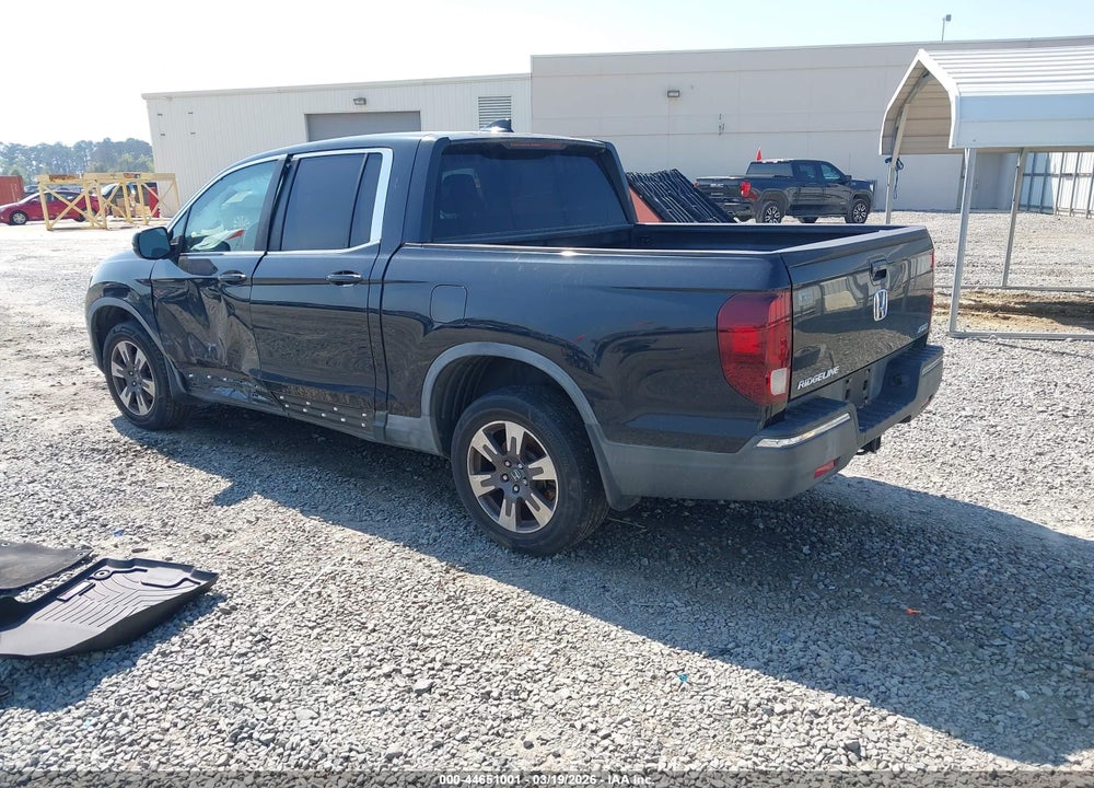 2017 HONDA RIDGELINE RTL VIN: 5FPYK3F55HB013977