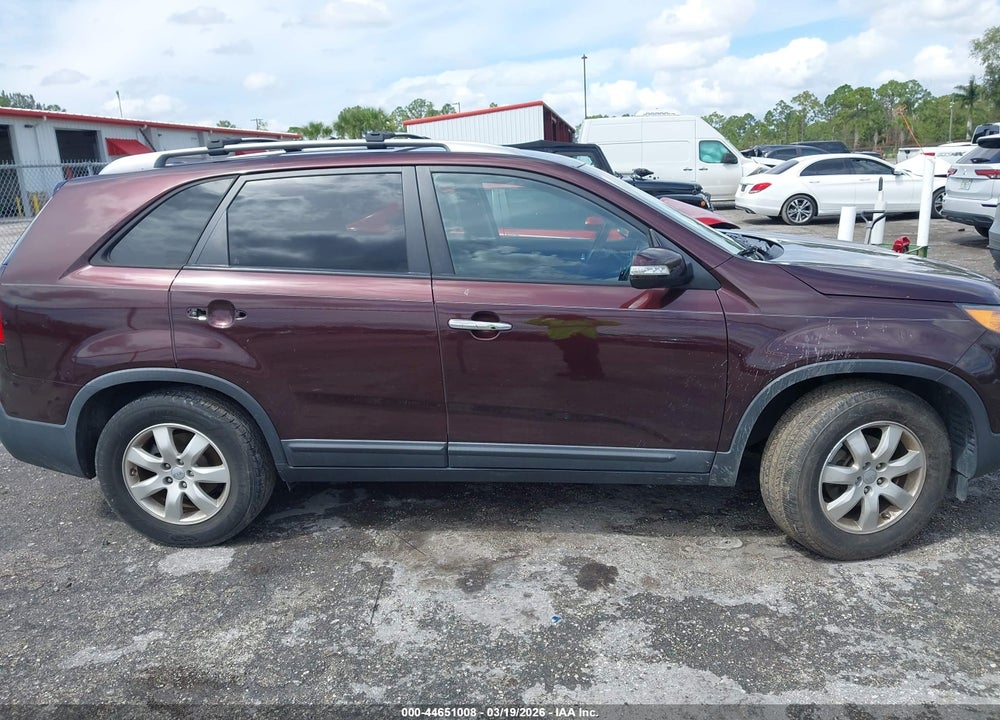 2012 KIA SORENTO LX VIN: 5XYKT3A61CG264380