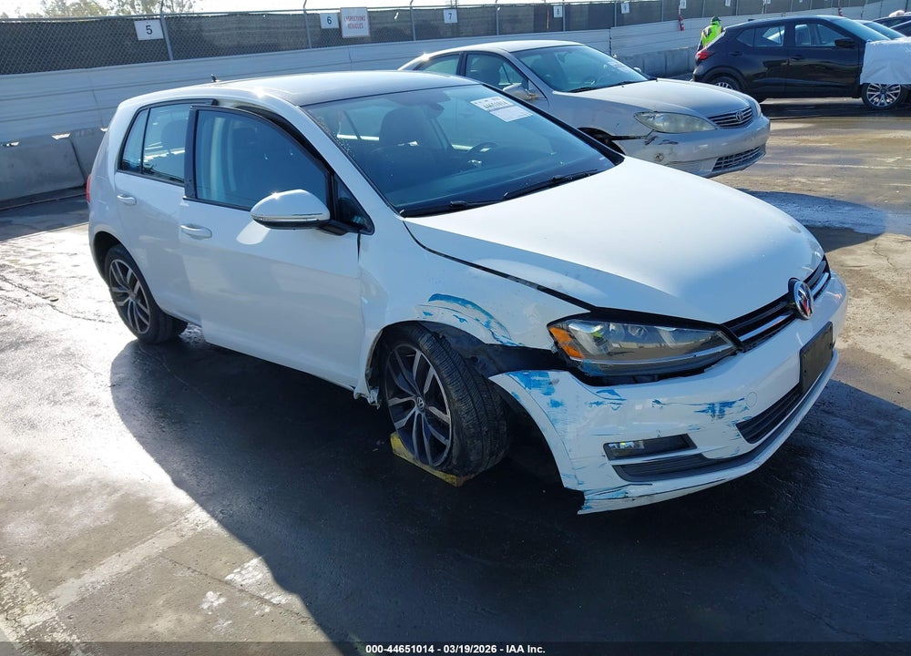 2015 VOLKSWAGEN GOLF TSI SE 4-DOOR VIN: 3VW217AU2FM104623