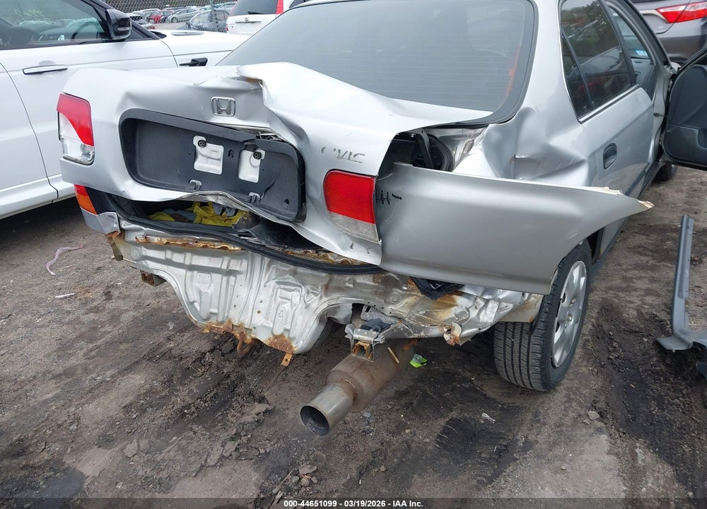 1998 HONDA CIVIC LX VIN: 1HGEJ6673WL020679