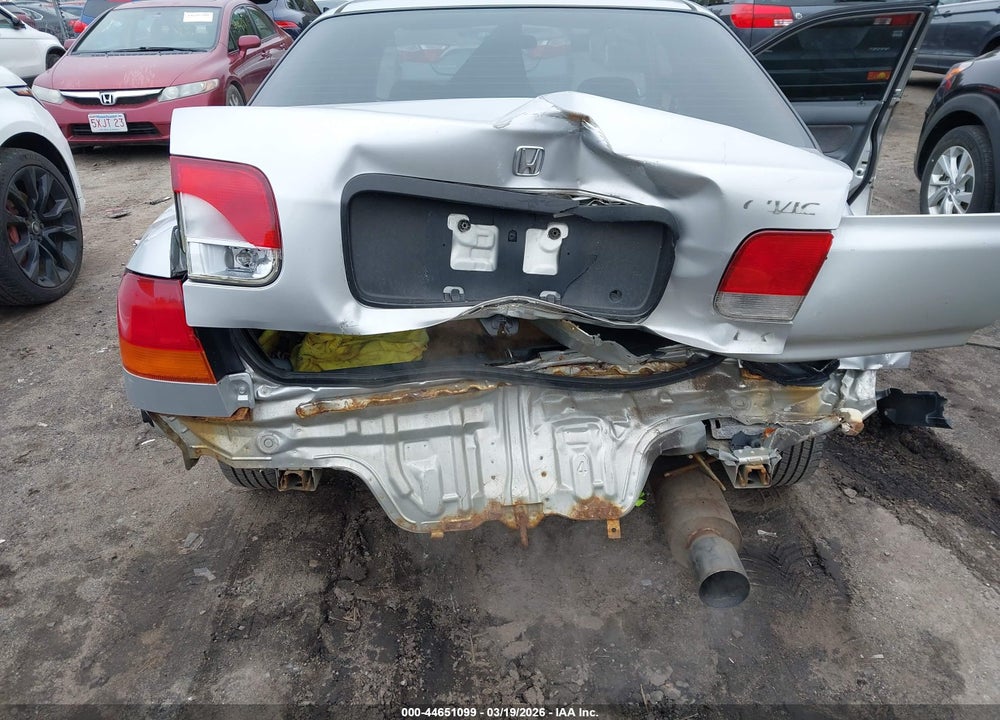 1998 HONDA CIVIC LX VIN: 1HGEJ6673WL020679