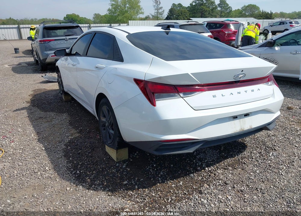 2023 HYUNDAI ELANTRA SEL VIN: 5NPLM4AG1PH090082
