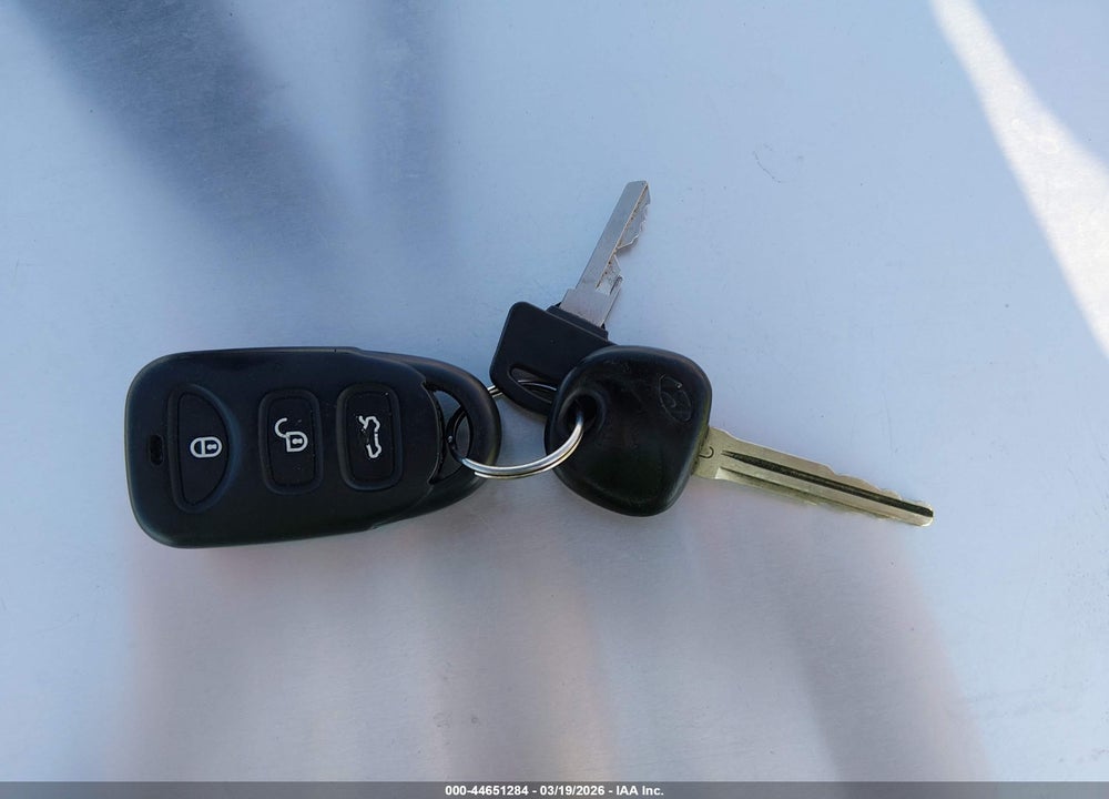 2014 HYUNDAI ELANTRA SE VIN: 5NPDH4AE0EH535772