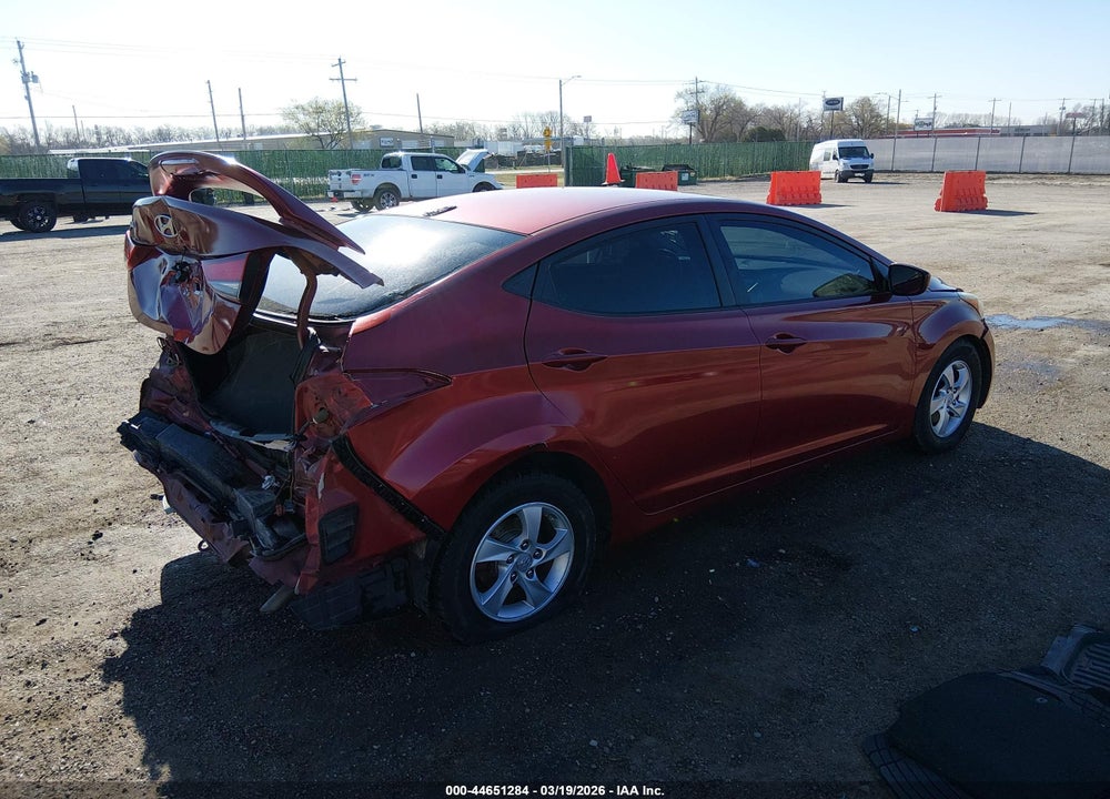 2014 HYUNDAI ELANTRA SE VIN: 5NPDH4AE0EH535772
