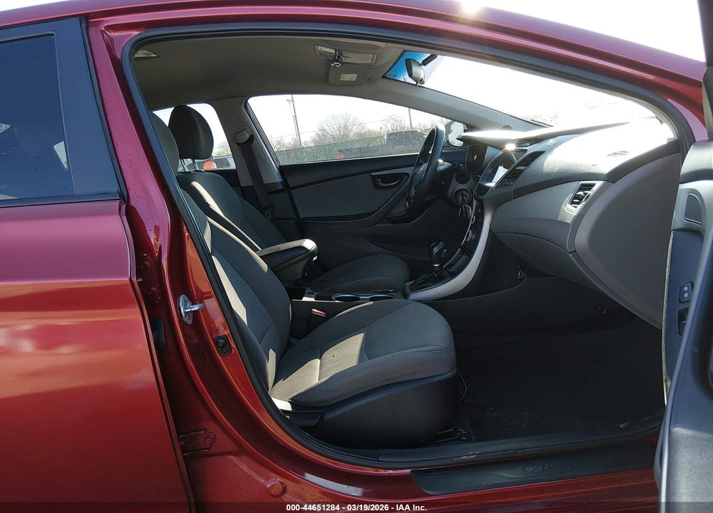 2014 HYUNDAI ELANTRA SE VIN: 5NPDH4AE0EH535772