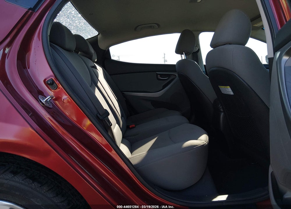 2014 HYUNDAI ELANTRA SE VIN: 5NPDH4AE0EH535772