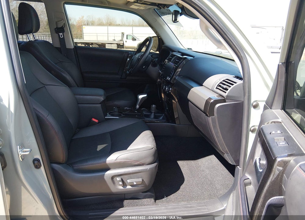 2023 TOYOTA 4RUNNER TRD OFF ROAD PREMIUM VIN: JTERU5JR4P6175277