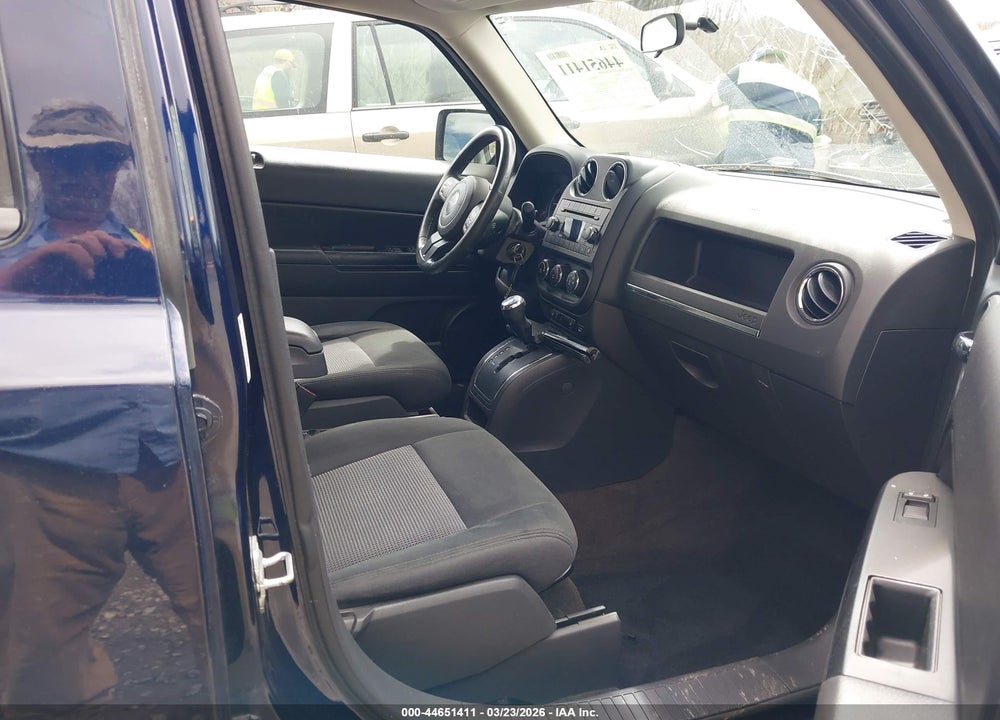 2014 JEEP PATRIOT LATITUDE VIN: 1C4NJRFB9ED521802