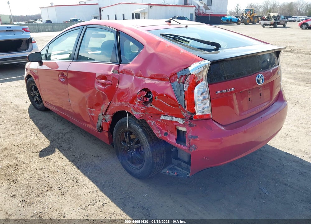 2015 TOYOTA PRIUS TWO VIN: JTDKN3DU5F1944419