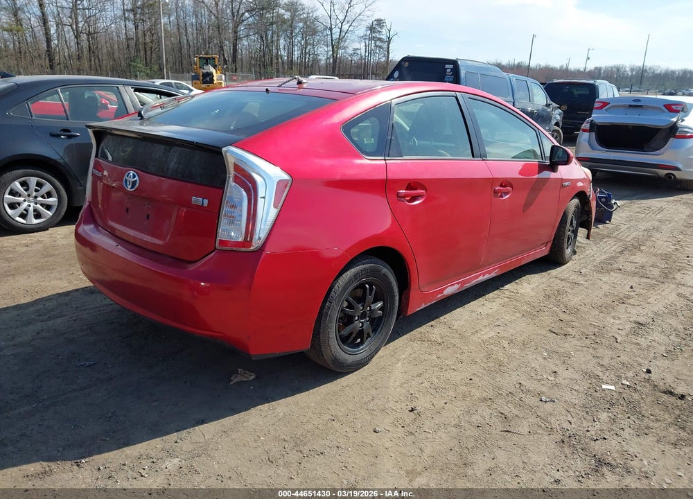 2015 TOYOTA PRIUS TWO VIN: JTDKN3DU5F1944419