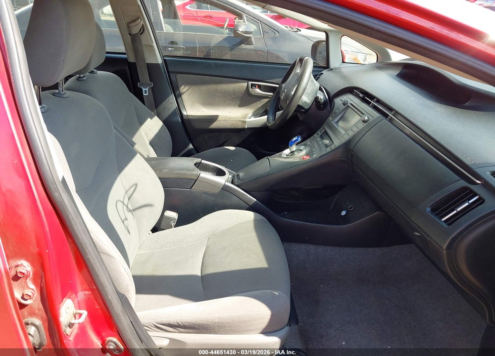 2015 TOYOTA PRIUS TWO VIN: JTDKN3DU5F1944419