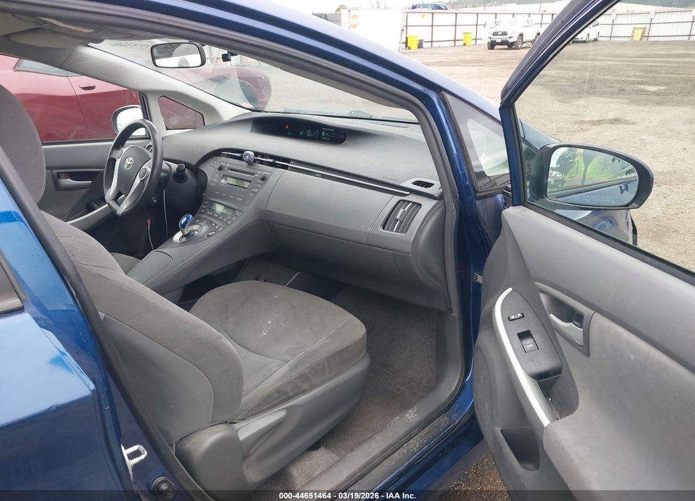 2011 TOYOTA PRIUS TWO VIN: JTDKN3DU5B0254203