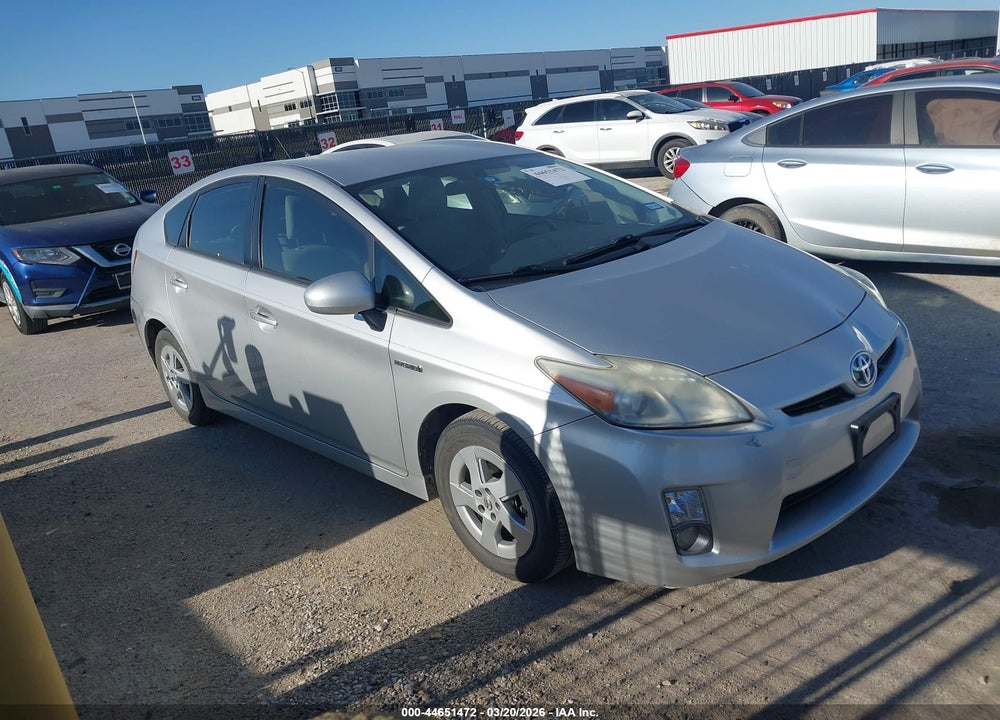 2011 TOYOTA PRIUS TWO VIN: JTDKN3DU3B1475017
