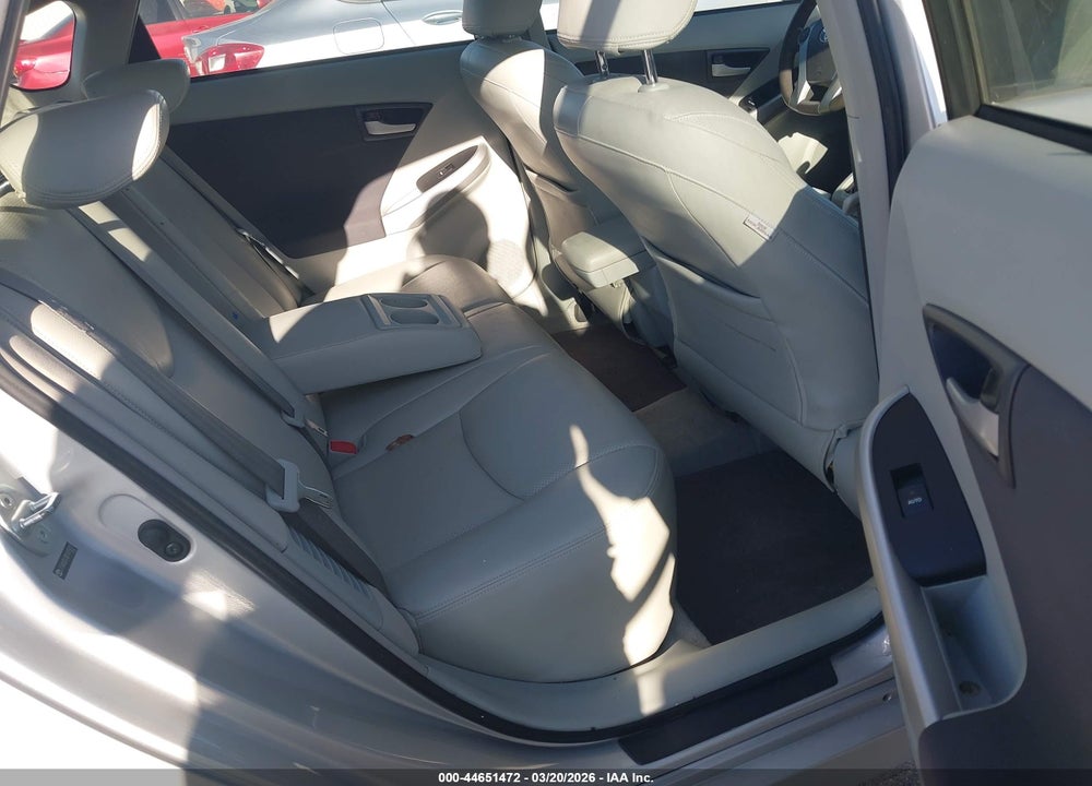 2011 TOYOTA PRIUS TWO VIN: JTDKN3DU3B1475017