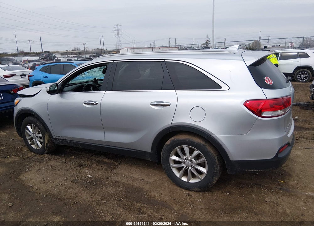 2016 KIA SORENTO 2.4L LX VIN: 5XYPGDA34GG014644