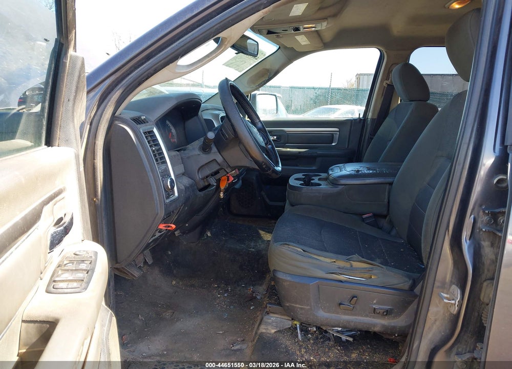 2015 RAM 1500 BIG HORN VIN: 1C6RR7GTXFS584613