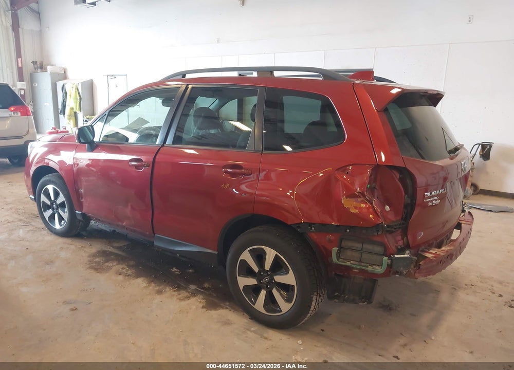 2018 SUBARU FORESTER 2.5I PREMIUM VIN: JF2SJAGC0JH402634