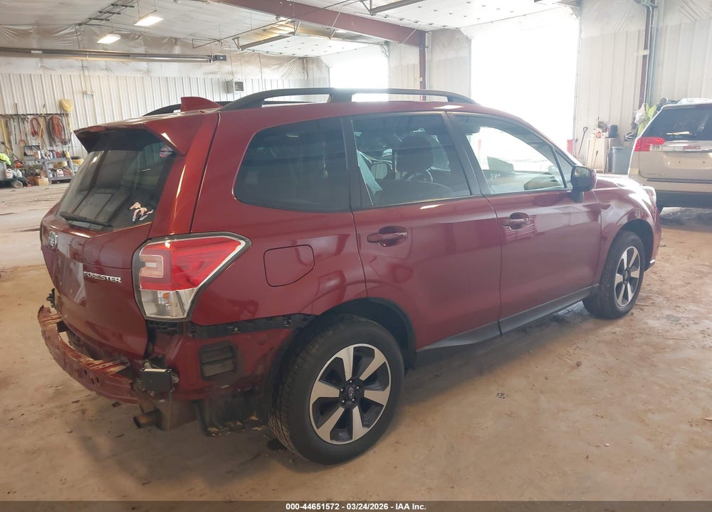2018 SUBARU FORESTER 2.5I PREMIUM VIN: JF2SJAGC0JH402634