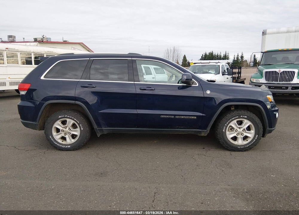 2017 JEEP GRAND CHEROKEE LAREDO 4X4 VIN: 1C4RJFAG7HC889201