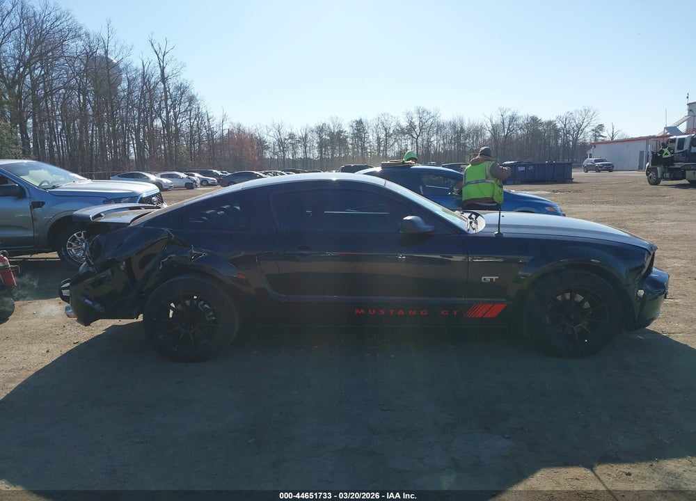 2005 FORD MUSTANG GT DELUXE/GT PREMIUM VIN: 1ZVFT82H055164407