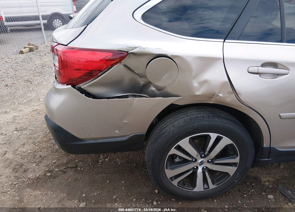 2018 SUBARU OUTBACK 2.5I LIMITED VIN: 4S4BSANC4J3348875
