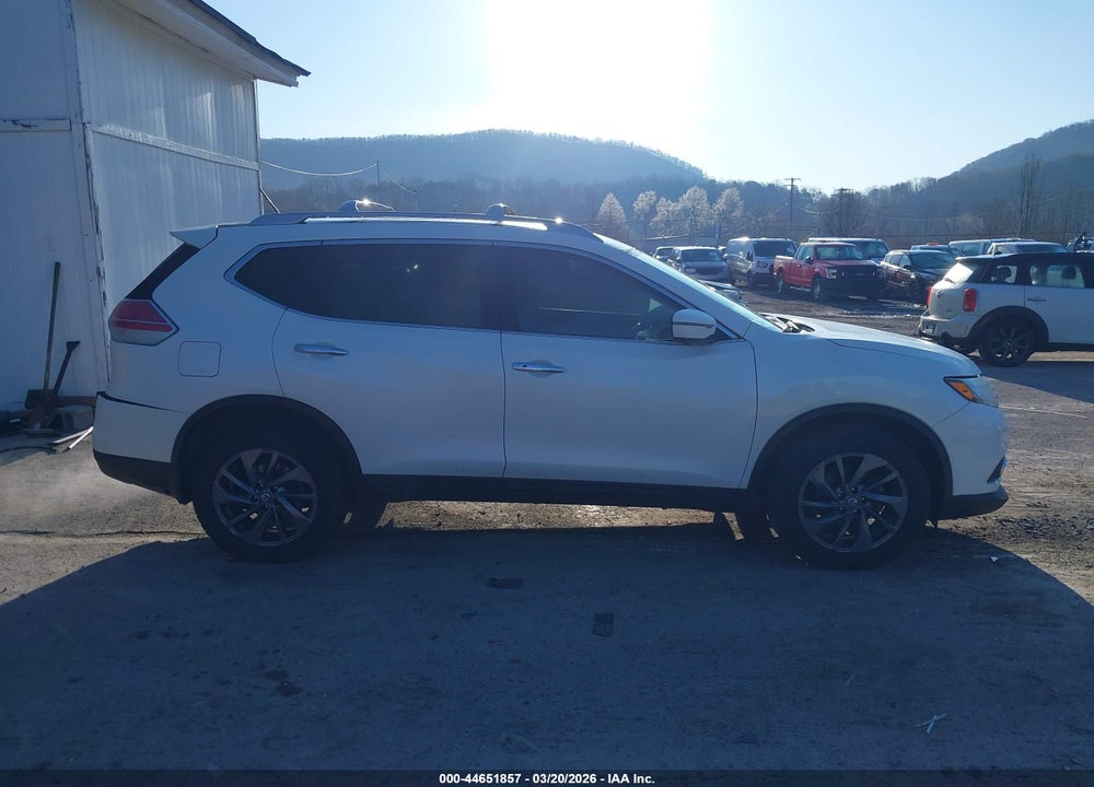 2016 NISSAN ROGUE SL VIN: 5N1AT2MV5GC917081