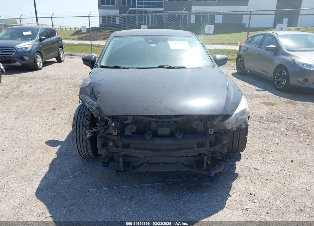 2018 MAZDA 3 SPORT VIN: 3MZBN1U78JM191864