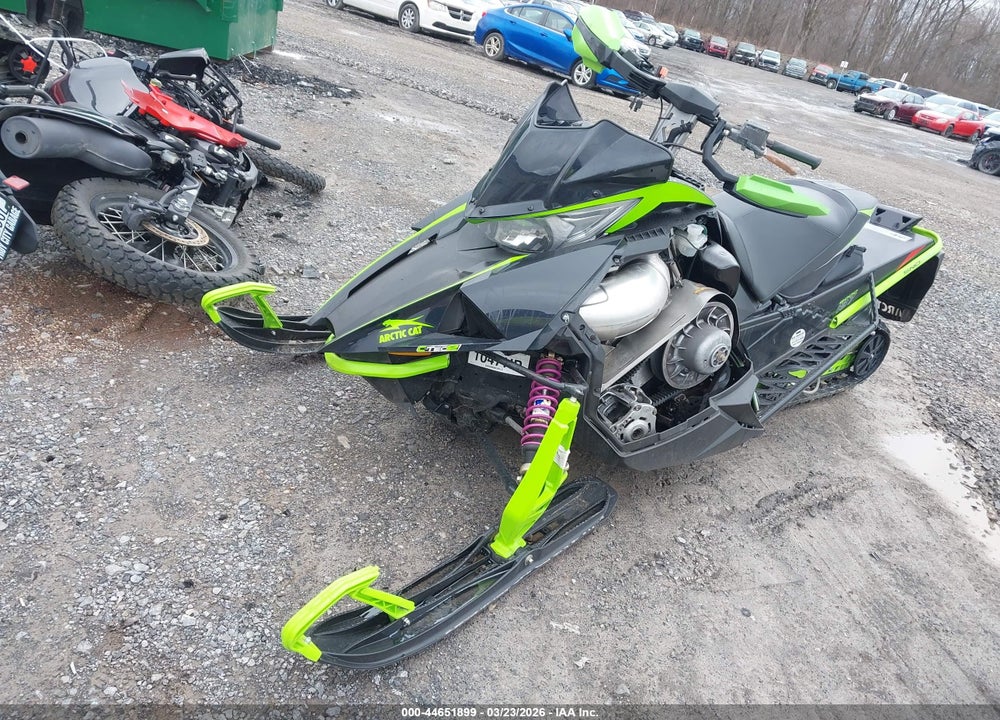 2019 ARCTIC CAT ZR 8000 VIN: 4UF19SNW5KT102374