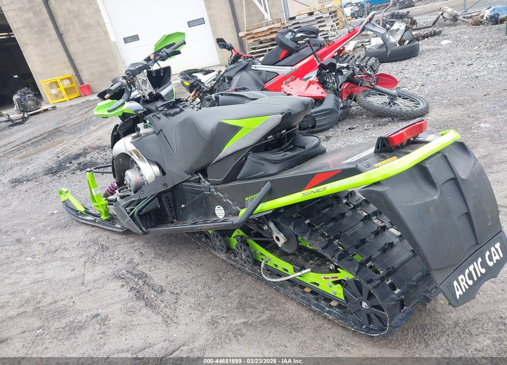 2019 ARCTIC CAT ZR 8000 VIN: 4UF19SNW5KT102374