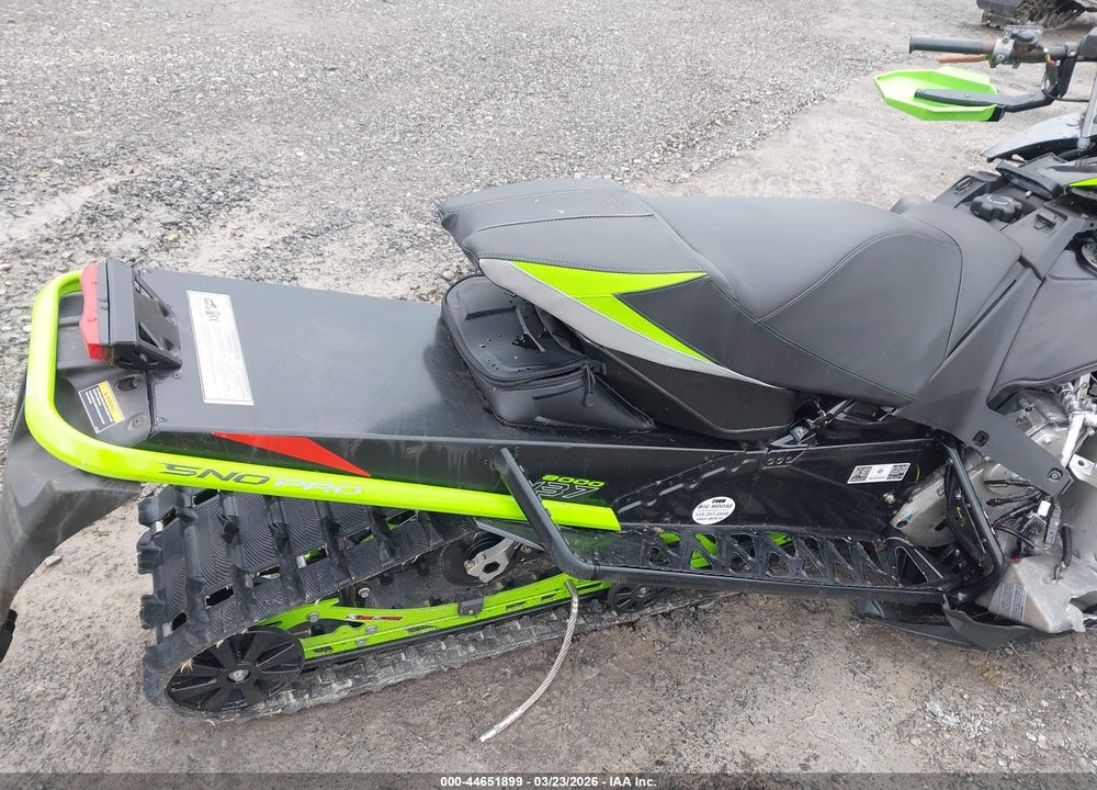 2019 ARCTIC CAT ZR 8000 VIN: 4UF19SNW5KT102374