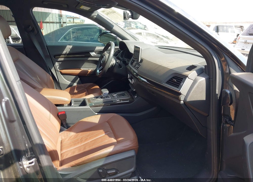 2018 AUDI Q5 2.0T PREMIUM/2.0T TECH PREMIUM VIN: WA1BNAFY4J2099709